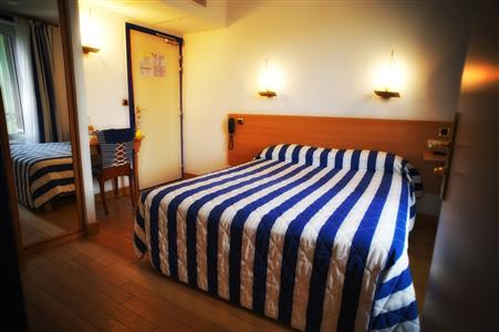 фото отеля Kyriad Saint Malo Plage