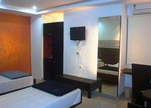 фото отеля Hotel Hiland Kolkata