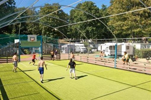 фото отеля Camping Le Petit Rocher Accomodation Longeville-sur-Mer