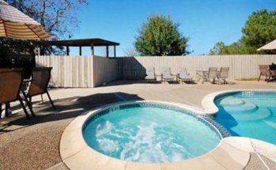 фото отеля Americas Best Value Inn Sealy