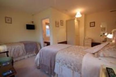 фото отеля Coombe House Bed and Breakfast