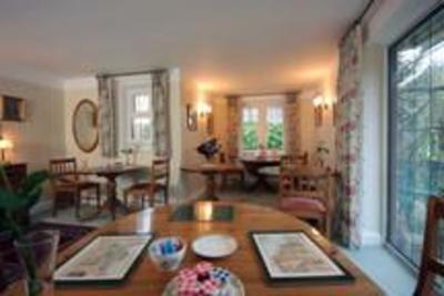 фото отеля Coombe House Bed and Breakfast