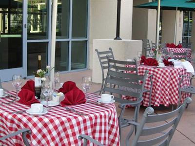 фото отеля Embassy Suites Hotel Pleasant Hill-Walnut Creek