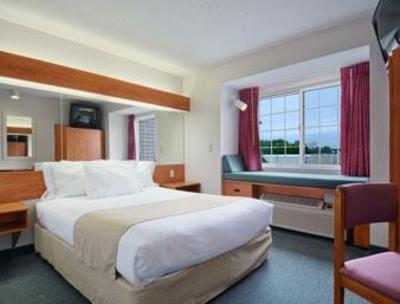 фото отеля Microtel Inn And Suites New Ulm