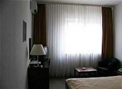 фото отеля Hotel Travel Inn Frankfurt am Main