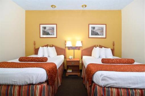 фото отеля Best Western Ridgeland Inn