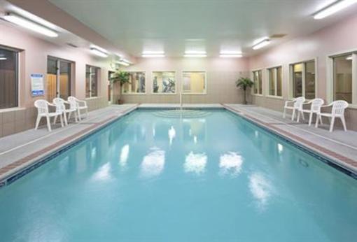 фото отеля Holiday Inn Express Hotel & Suites Blue Ash