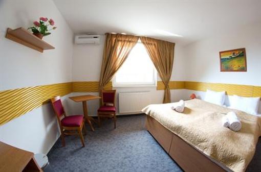 фото отеля Hotel Sun Senec