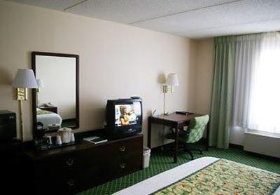 фото отеля Fairfield Inn Charlottesville North