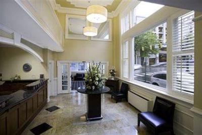 фото отеля Commonwealth Park Suites Hotel