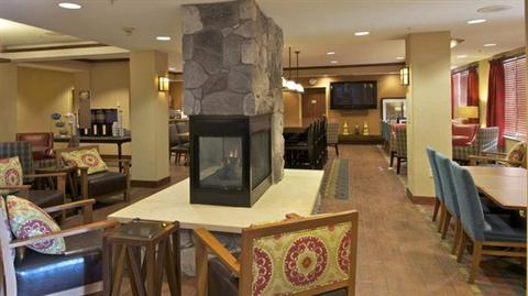 фото отеля Hampton Inn Anchorage