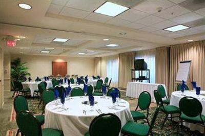 фото отеля Hilton Garden Inn Calabasas