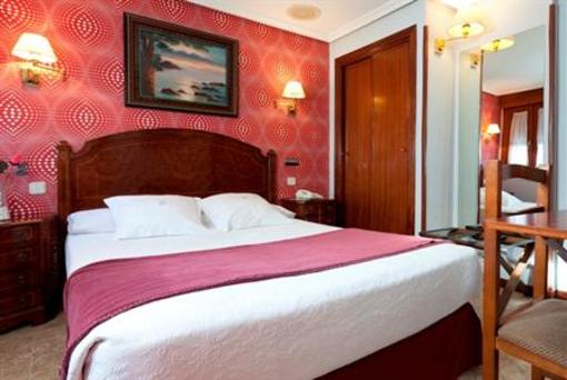 фото отеля Astoria Hostal