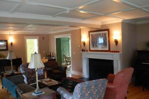 фото отеля Cranmore Inn