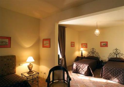 фото отеля Borgo Di Filetta