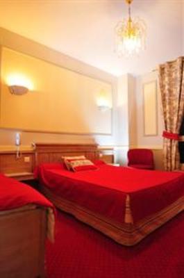 фото отеля Hotel De France Cambrai