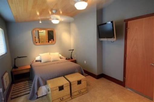 фото отеля Tiki Moon Villas Laie
