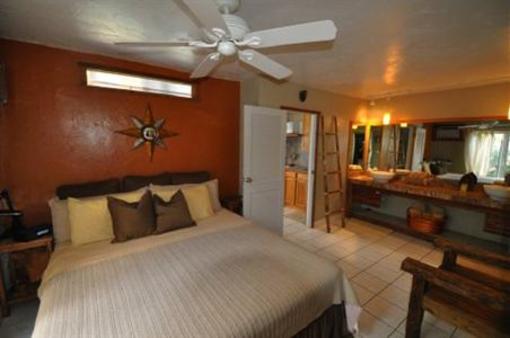 фото отеля Tiki Moon Villas Laie