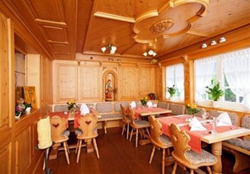 фото отеля Hotel-Gasthof Hirschen