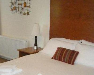 фото отеля Coppid Hill Guest House