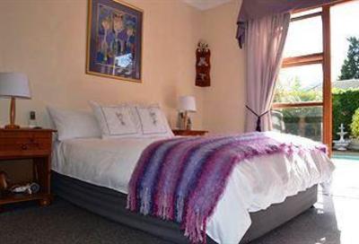 фото отеля Nat-Art Self Catering Accommodation