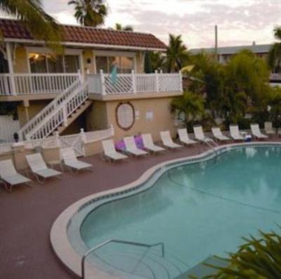фото отеля Tortuga Inn Bradenton Beach