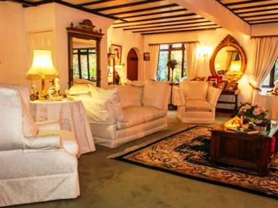 фото отеля Tudor Place
