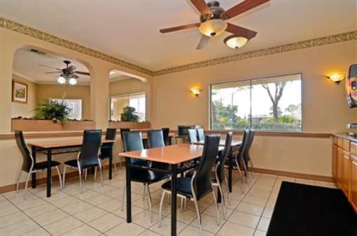фото отеля Americas Best Value Inn Lake Charles