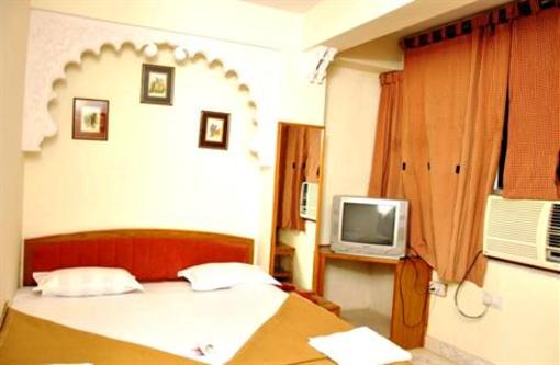 фото отеля Hotel Kiran Palace