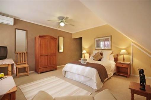 фото отеля Le Petit Chateau Guest House Durbanville Cape Town