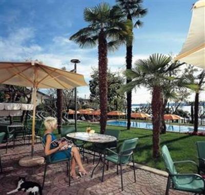 фото отеля Hotel Eden Torri del Benaco