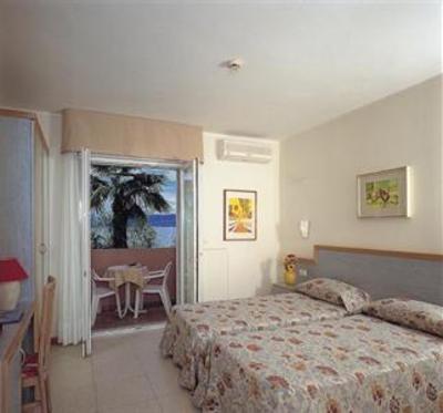 фото отеля Hotel Eden Torri del Benaco