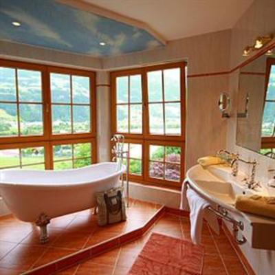 фото отеля Familienhotel Seetal