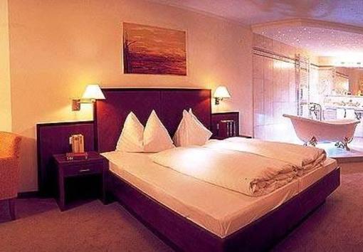 фото отеля Familienhotel Seetal