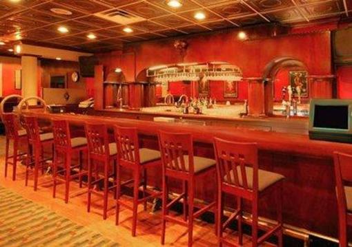 фото отеля Clarion Inn & Suites Wichita