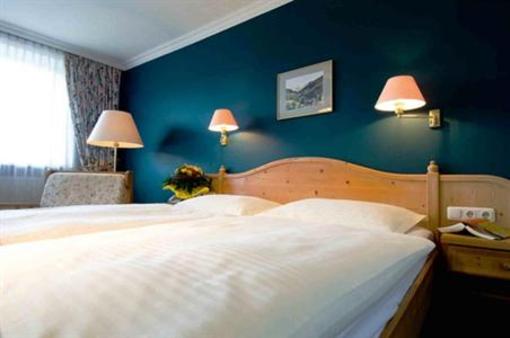 фото отеля Hotel Gasthof Langwies