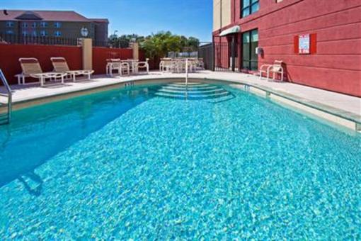 фото отеля Holiday Inn Express Hotel & Suites Oldsmar