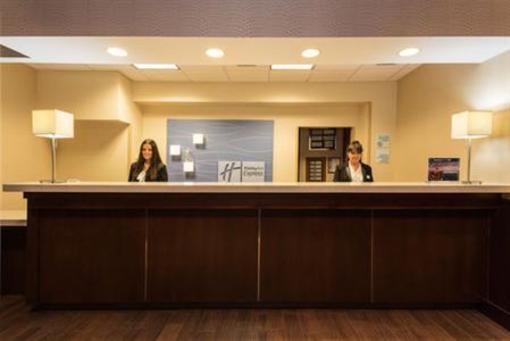 фото отеля Holiday Inn Express Hotel & Suites Oldsmar