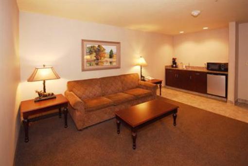 фото отеля Holiday Inn Express & Suites - The Hunt Lodge
