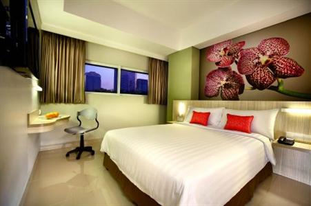 фото отеля Fave Hotel Wahid Hasyim