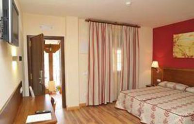 фото отеля Hotel Milagros Rio Riaza