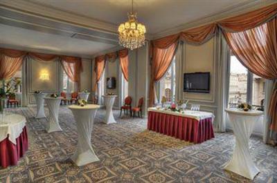 фото отеля Le Grand Hotel de Bordeaux