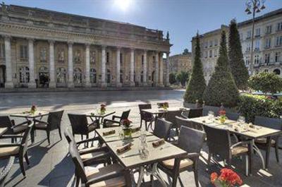 фото отеля Le Grand Hotel de Bordeaux