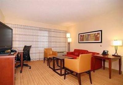 фото отеля Courtyard by Marriott DFW Airport South/Irving