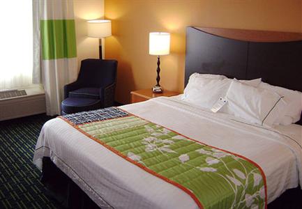 фото отеля Fairfield Inn Topeka