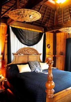 фото отеля The Bali House & Bali Cottage at Kehena Beach