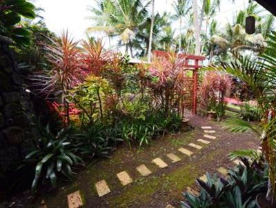 фото отеля The Bali House & Bali Cottage at Kehena Beach