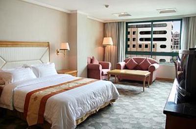 фото отеля New Pearl River Hotel