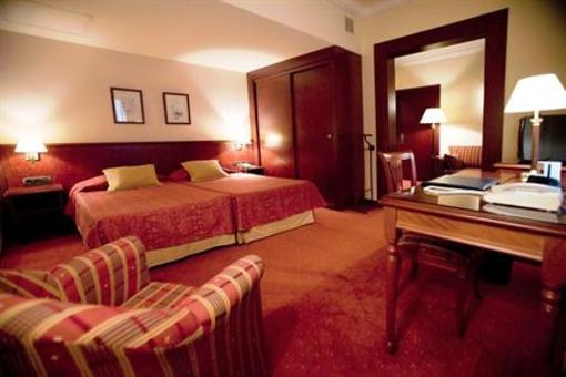 фото отеля Husa Avenida Palace