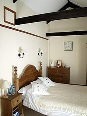 фото отеля Pound Court Riverside Bed & Breakfast Totnes